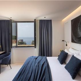 7 Bedroom Villa with Infinity Pool and Sea Views in Dubrovnik, Sleeps 14